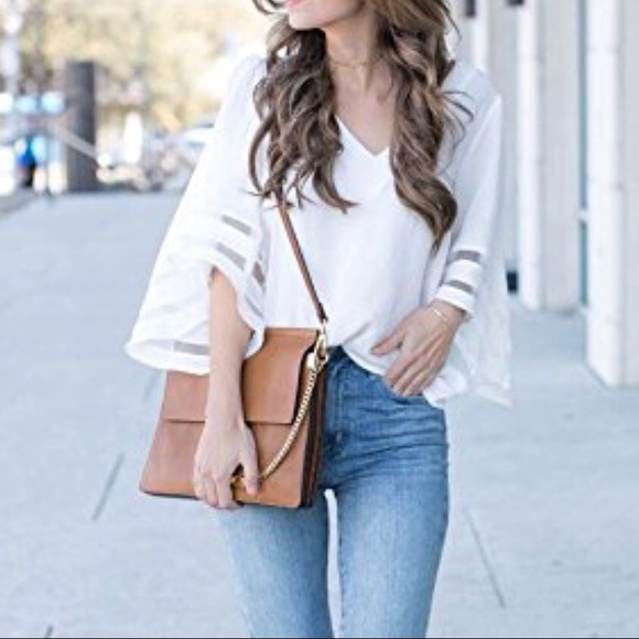 NWT V Neck Mesh Blouse 3/4 Bell Sleeve Loose Top - Picture 2 of 8